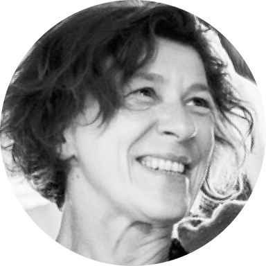 Claudia Reitinger (Potraitfoto in schwarz/weiß)